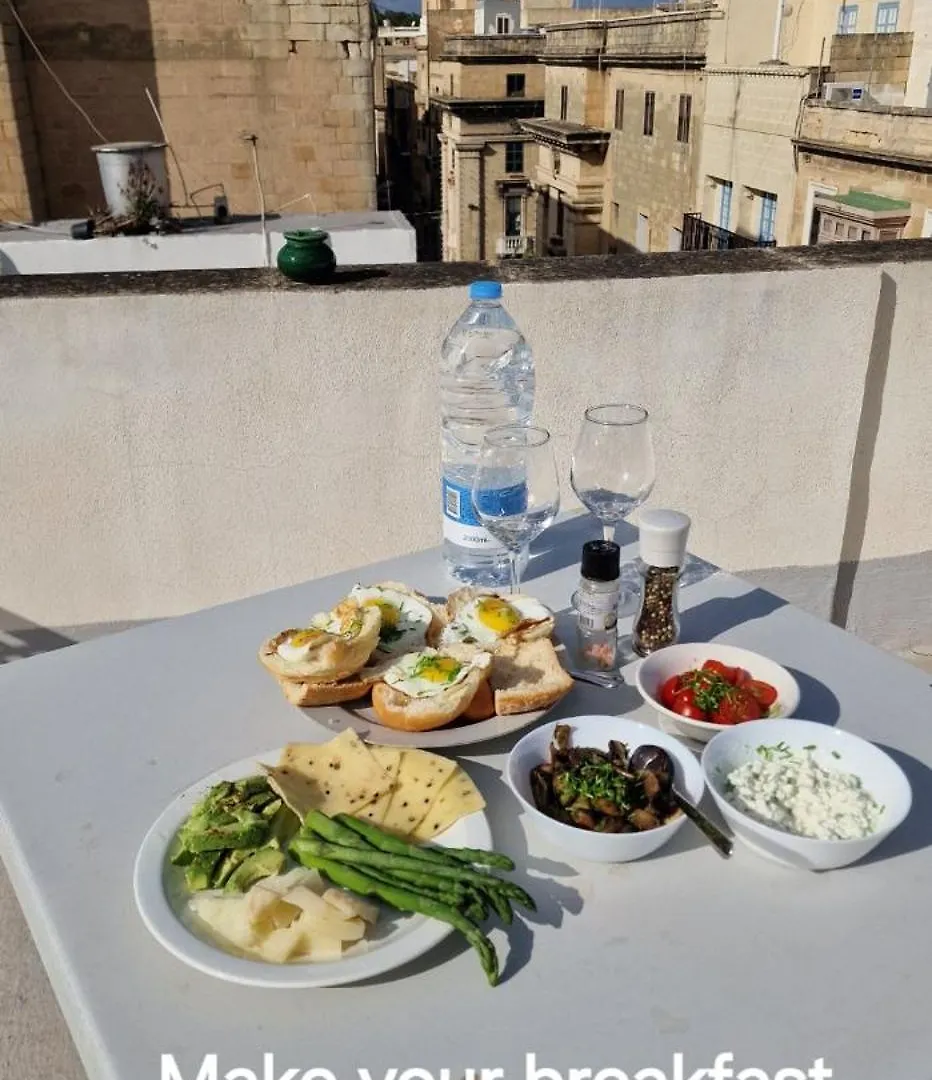 No 60, 3Rd Floor, Centrally Located, Fully Equipped Studio Apt Floriana Apartament